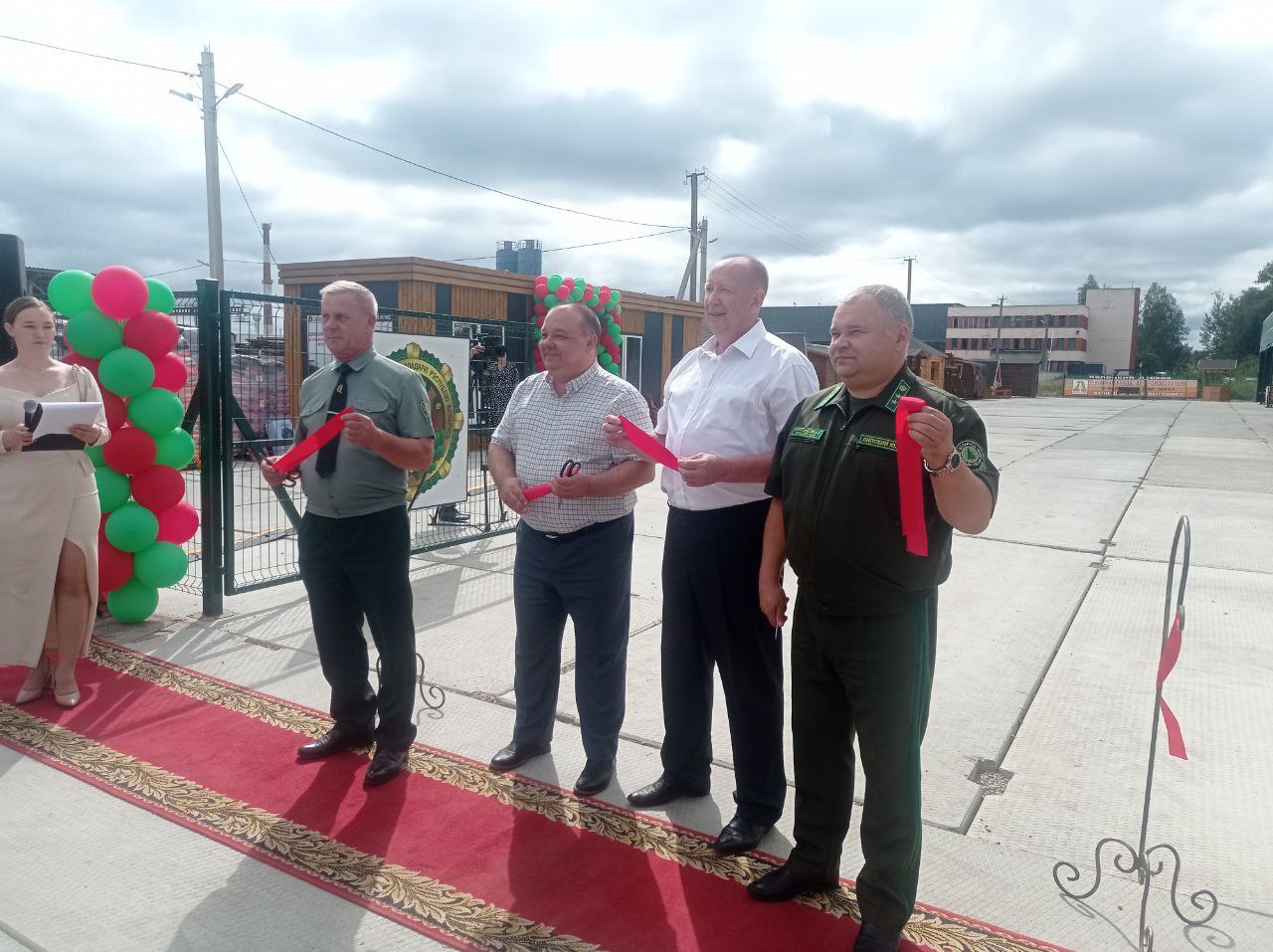 В Полоцке открылась торговая площадка Минлесхоза «Лесной домик» 